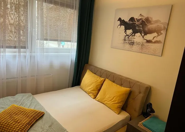 Last Pub Rynek-klima-parkigfree-netflix-youtube Apartment Wroclaw